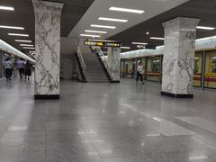 -烈士陵园(地铁站)