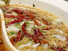 酸菜鱼牛肉牛杂-姚姚酸菜鱼·金戈戈香港豉油鸡(喜荟城联名店)