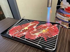 铺天盖地火牛寿司（2枚）-仙隐小鹿中华料理(南宁万象城店)