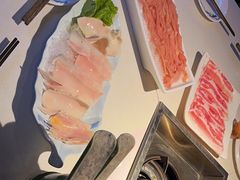 -二荆条·蜀鲜汇城市森林火锅