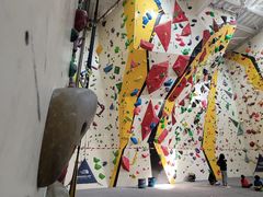 -问山MountQuest攀岩馆