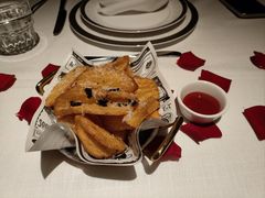 -Mogul Eatery·大亨餐酒馆