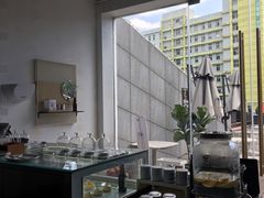 -UNI UNI(环亚凯瑟琳店)