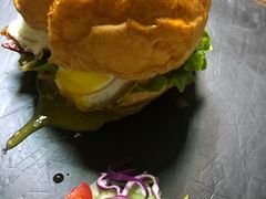 -HIGH FIVE哈福手工汉堡(桂林路店)