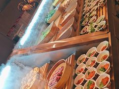 -牛YO寿喜烧·铁板烧和牛火锅自助(市府恒隆店)