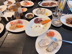 -圣丰索菲特·2 On 988 Café 自助餐厅
