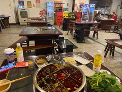 大堂-邓莽子老火锅(中兴路总店)