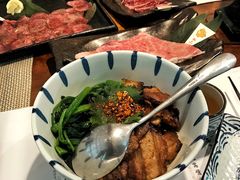 猪五花盖饭-热血兄弟·炭火烤肉(融侨中心店)