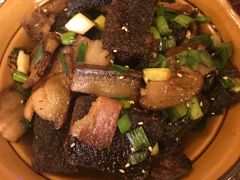 -富正毅三下锅·湘西韵味(天门山索道店)