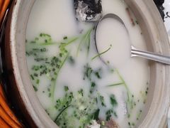 -天乐农家鱼头王(天目湖店)