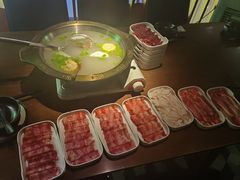 -天成·潮州牛肉脆肉鱼生蚝自助火锅
