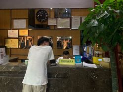 -水灵珑美容造型中心