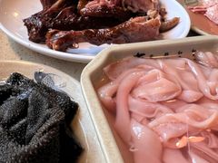 -九尺赵老四鲜鹅肠火锅