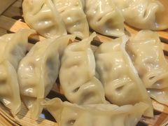 -牛员外鲜切牛肉火锅