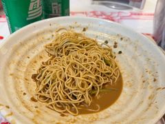 -肥肥虾庄·金牌油焖大虾(汉口城市广场店)