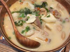 -成都你六姐·牛肉冒菜(上海环宇荟店)