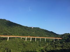 -深圳东部华侨城瀑布酒店