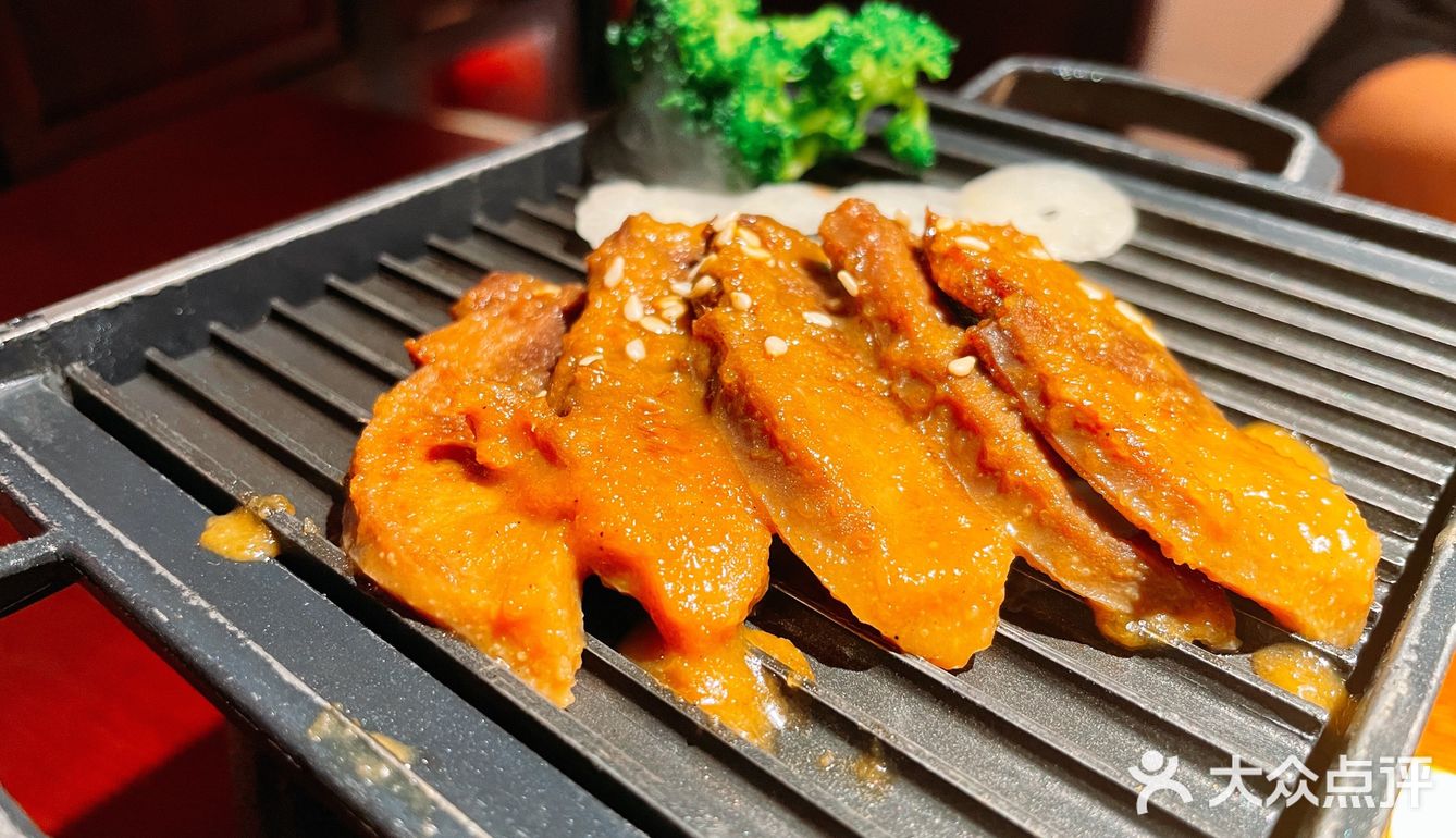 一家居酒屋 最好吃的竟然是火腿（不是一家店啦！）