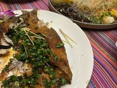 -香巴拉云南餐厅(华莱坞店)