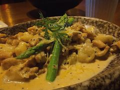 鸡腿土豆丸意面-造精酿餐厅