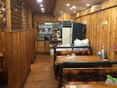 大堂-老东镇啤酒屋海鲜加工·蒸汽海鲜·海鲜烧烤(台东店)