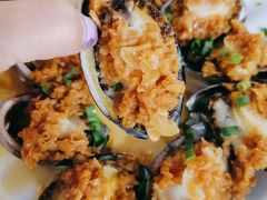 蒜蓉蒸鲍鱼-范饭椰林川湘味海鲜·椰子鸡(三亚湾椰梦长廊店)