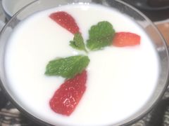 西子老酸奶-绿茶餐厅(同成街华联店)