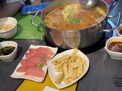 -四季喧黔味豆米火锅(万达广场店)
