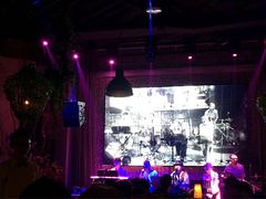 -胡桃里乐队酒馆(鎏嘉码头店)