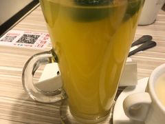 清雅卡曼橘七窨茉莉白毫绿茶-必胜客(东莞地王店)