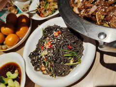 酸辣蕨根粉-小鱼小牛·鱼牛干锅·脆鱼火锅(世欧广场店)