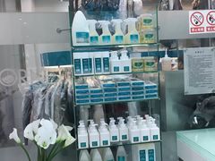 -福奈特洗衣·洗鞋·奢侈品护理(浦东南路店)