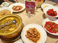 -艳阳天·非遗楚菜(武汉客厅店)