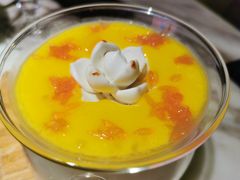 多肉杨枝甘露-蜜桃花开·中西融合菜E&W(南长街店)
