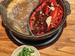 -郑记·古法黑砂锅串串(龙泉店)