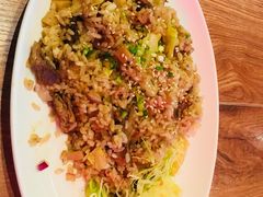 -玛格萝妮(汇智国际商业中心店)