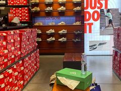 -NIKE北京赛特换季优惠店