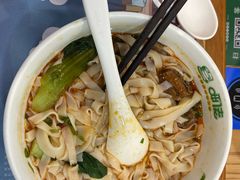 -呷佬·长沙手工米粉(金沙江路店)