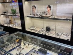 -斯维卡眼镜林·蔡司视觉合作店(青浦宝龙广场店)