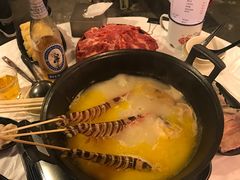 -鲜入围煮花胶鸡海鲜火锅