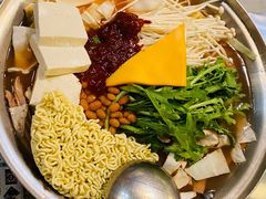 部队火锅-富乐满韩国正宗炸鸡韩国料理(虹泉路店)