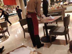 大堂-咖啡苑自助餐厅·中国大饭店