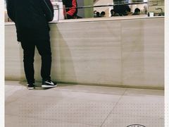 -喜茶(杭州滨江宝龙店)