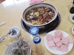 -东巴谷野生菌火锅餐厅