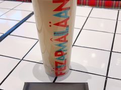 -肥汁米蘭香港米线(长宁来福士店)