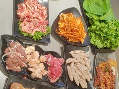 -啊美丽炭火烤肉(滑翔一店)