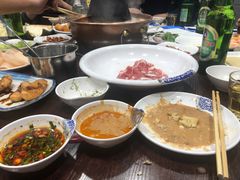 -楼外楼大刀肉传统火锅居(幸福街店)