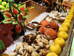 海鲜区-广州万富希尔顿酒店·感趣自助餐厅·金秋蟹宴生蚝海鲜刺身烧烤