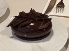 -潮一不贰·法式甜品·生日蛋糕·西式简餐(外滩店)