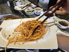 -何鲜菇火锅(大营盘店)